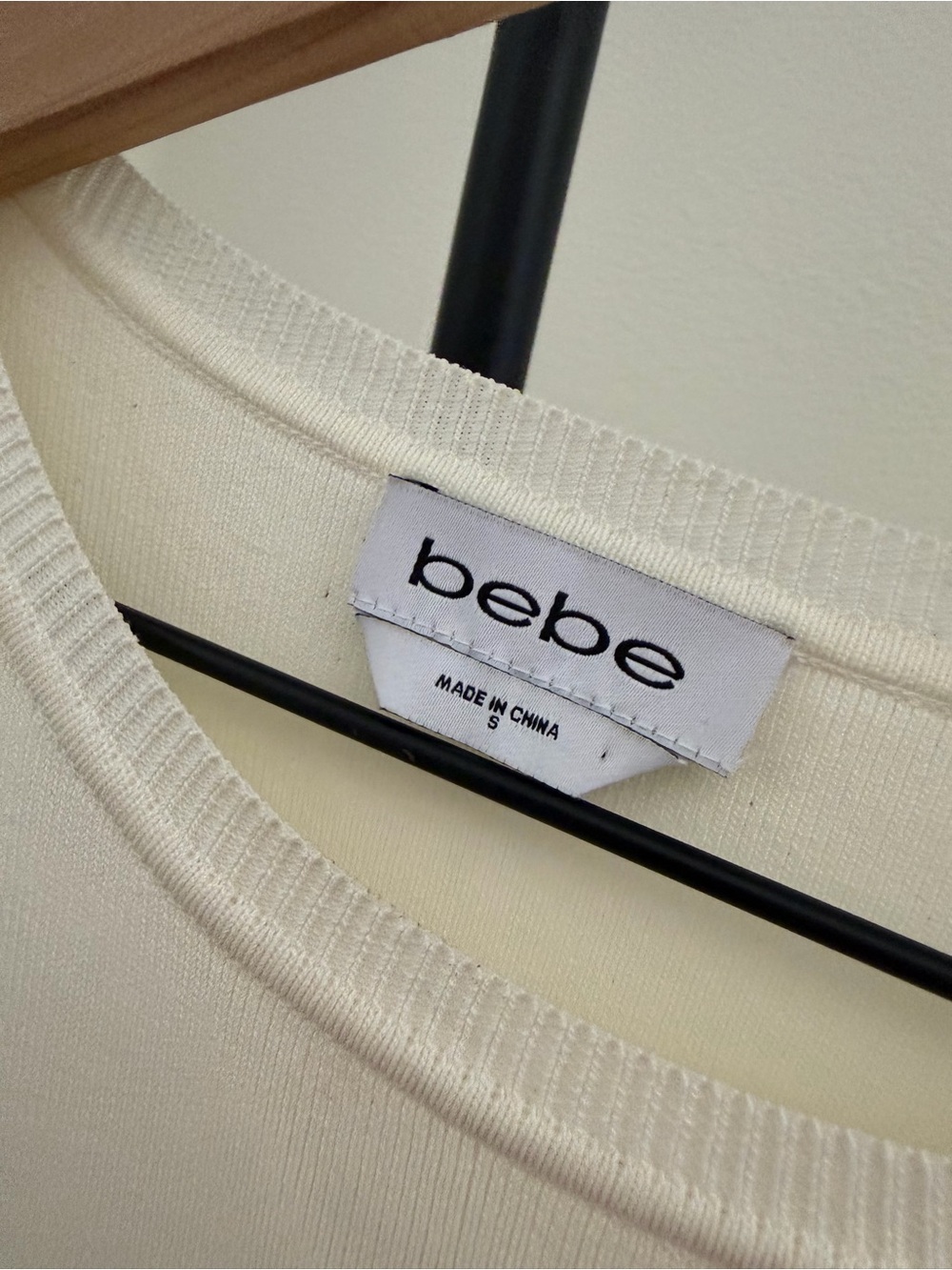 Cream One-Shoulder Long-Sleeve Pleated Dress - Picture 4 of 5